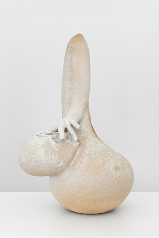 Untitled, 2021,
stoneware, gesso, beeswax,
62 x 29 x 39 cm